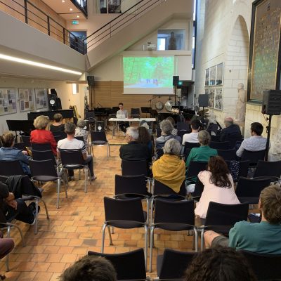 Conférence Conférence